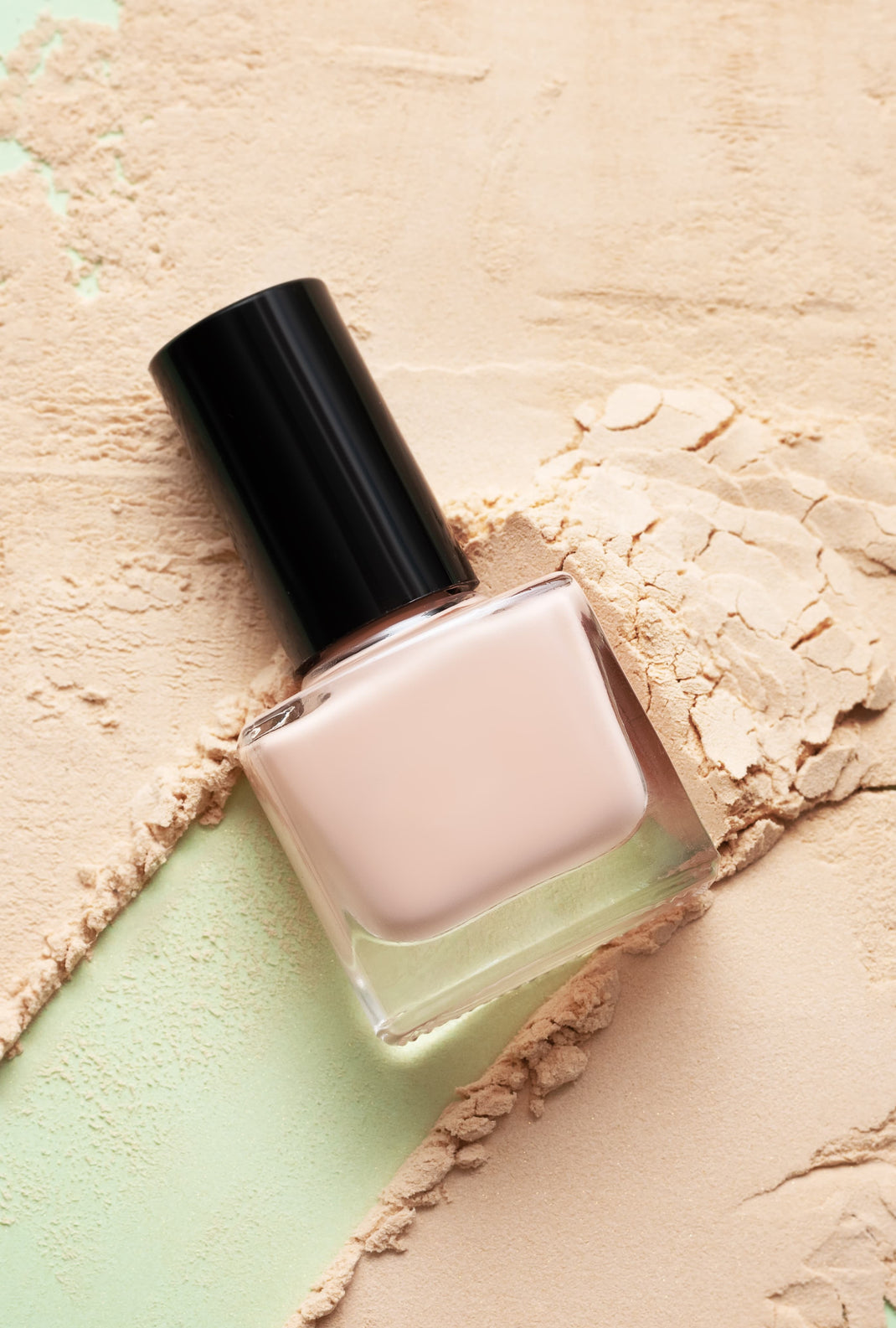 Nail & Wax